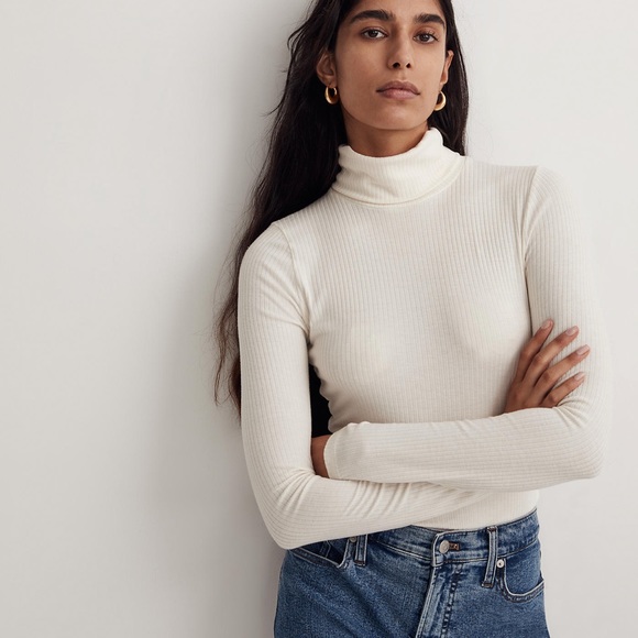 Madewell Tops - Madewell Ribbed Turtleneck Top in Antique Cream (XS)